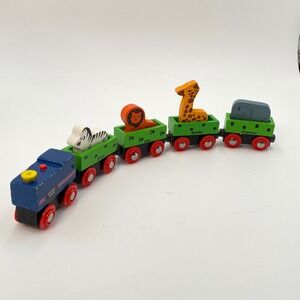 Wooden Animal Train Set Magnetic Zoo Safari Engine Zebra Lion Giraffe Elephant